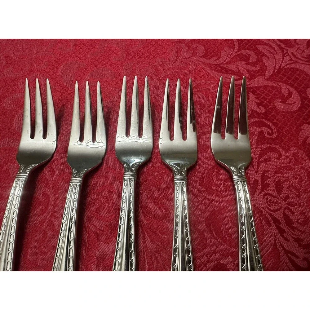 5 Hampton NOBILITY 3 Tine Salad Forks 7 1/8